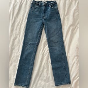 Abercrombie 90’s Straight Ultra High Rise Jeans
